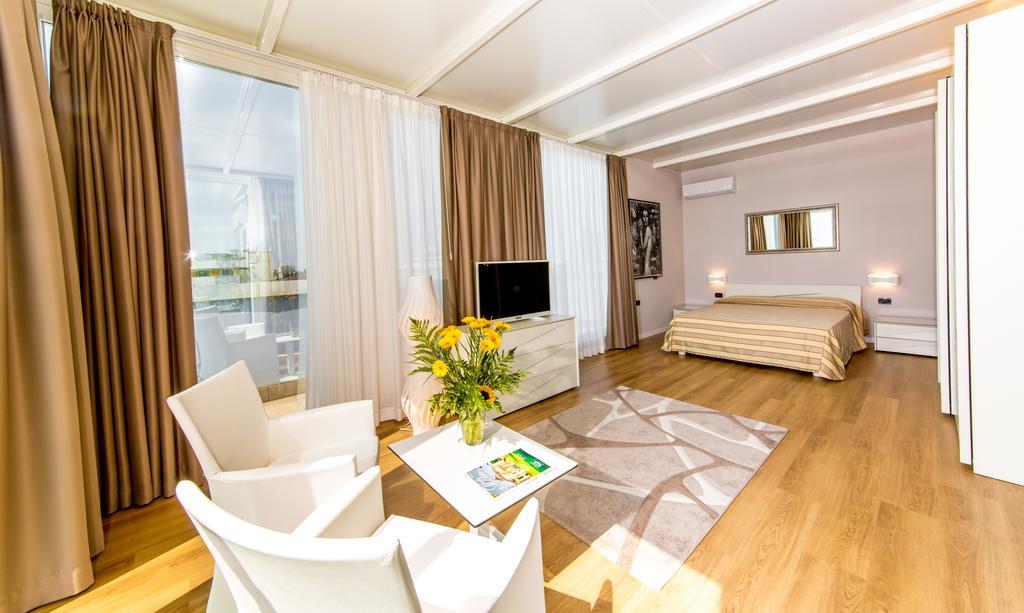 Hotel Helios リド・ディ・イエゾロ 部屋 写真