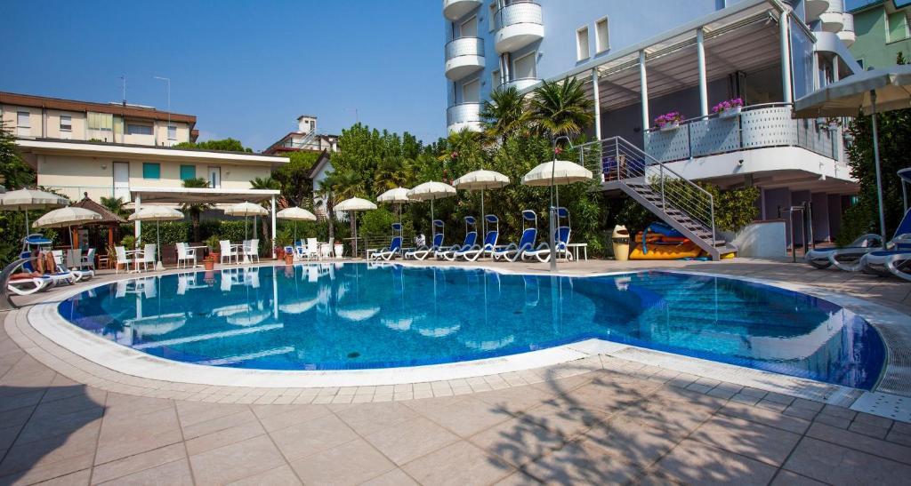 Hotel Helios リド・ディ・イエゾロ エクステリア 写真